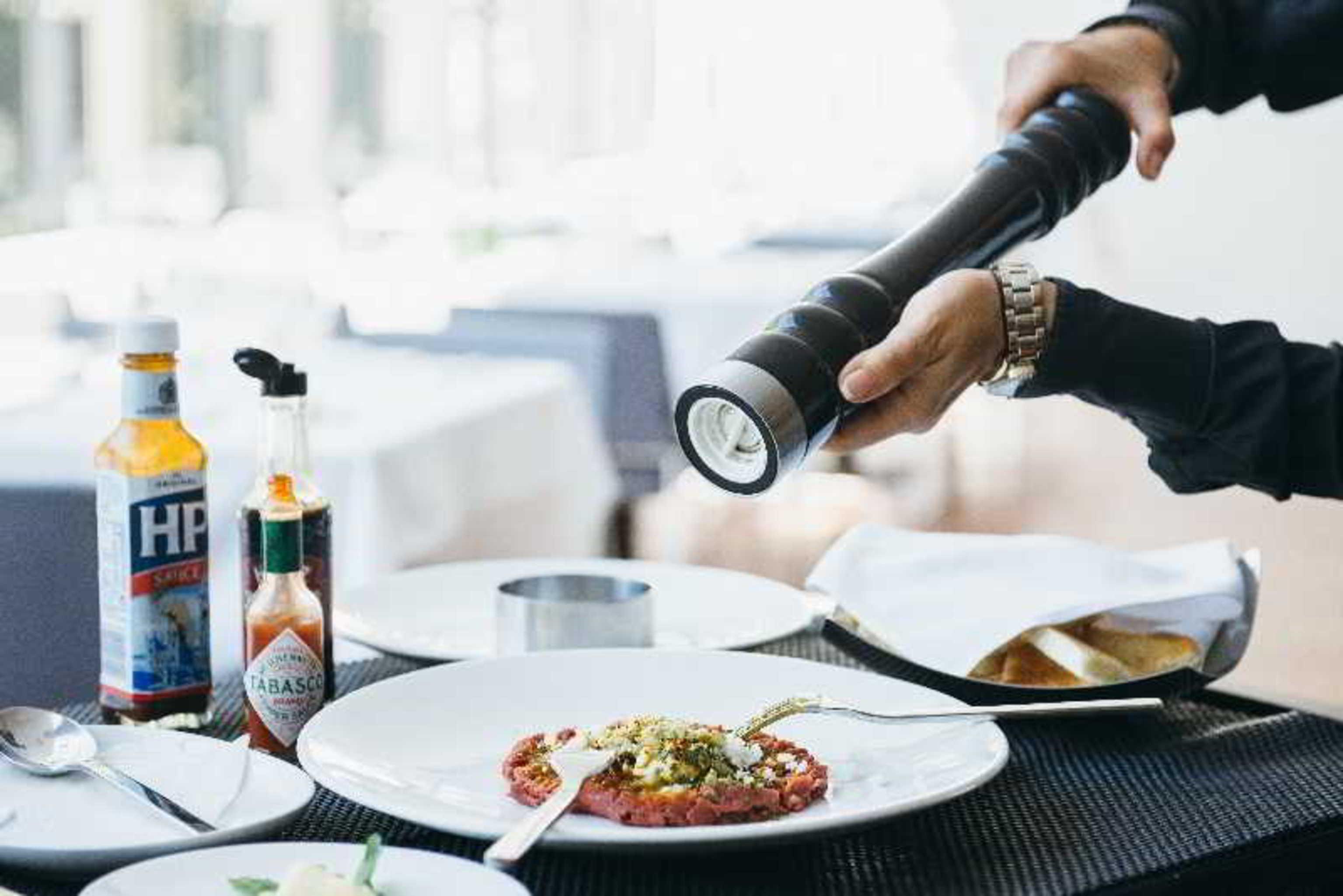 Hotel Privo Targu-Mures Bagian luar foto