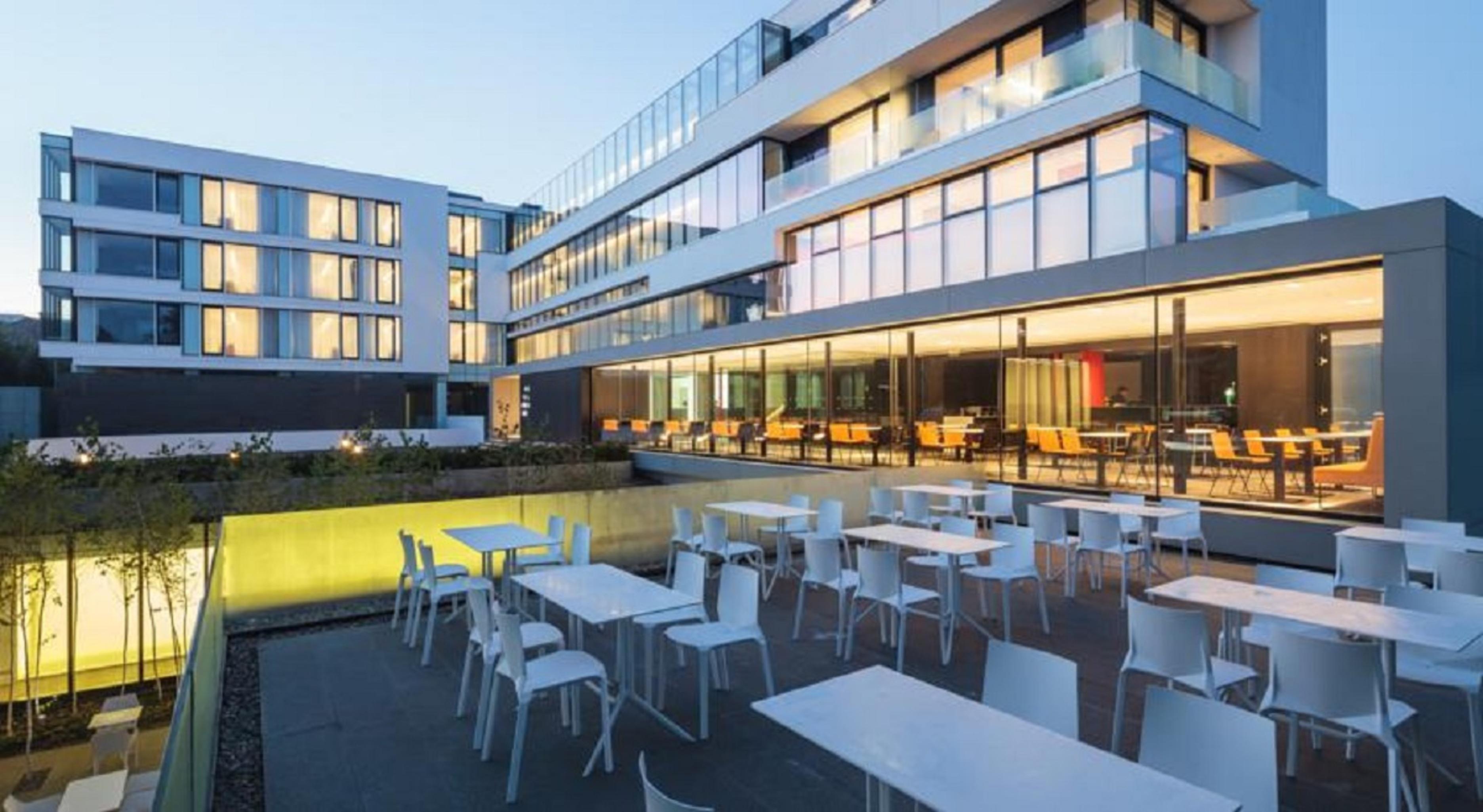 Hotel Privo Targu-Mures Bagian luar foto
