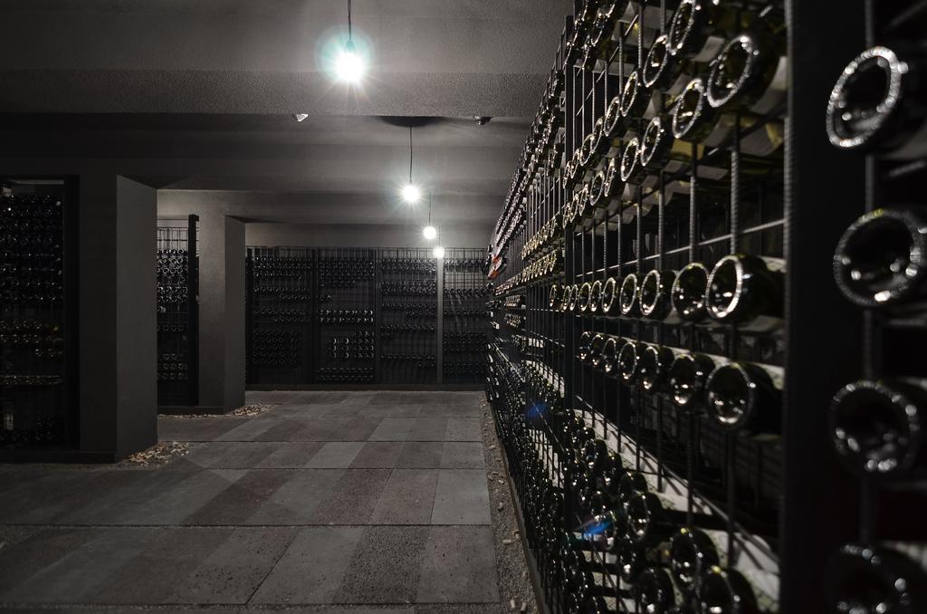 Hotel Privo Targu-Mures Bagian luar foto
